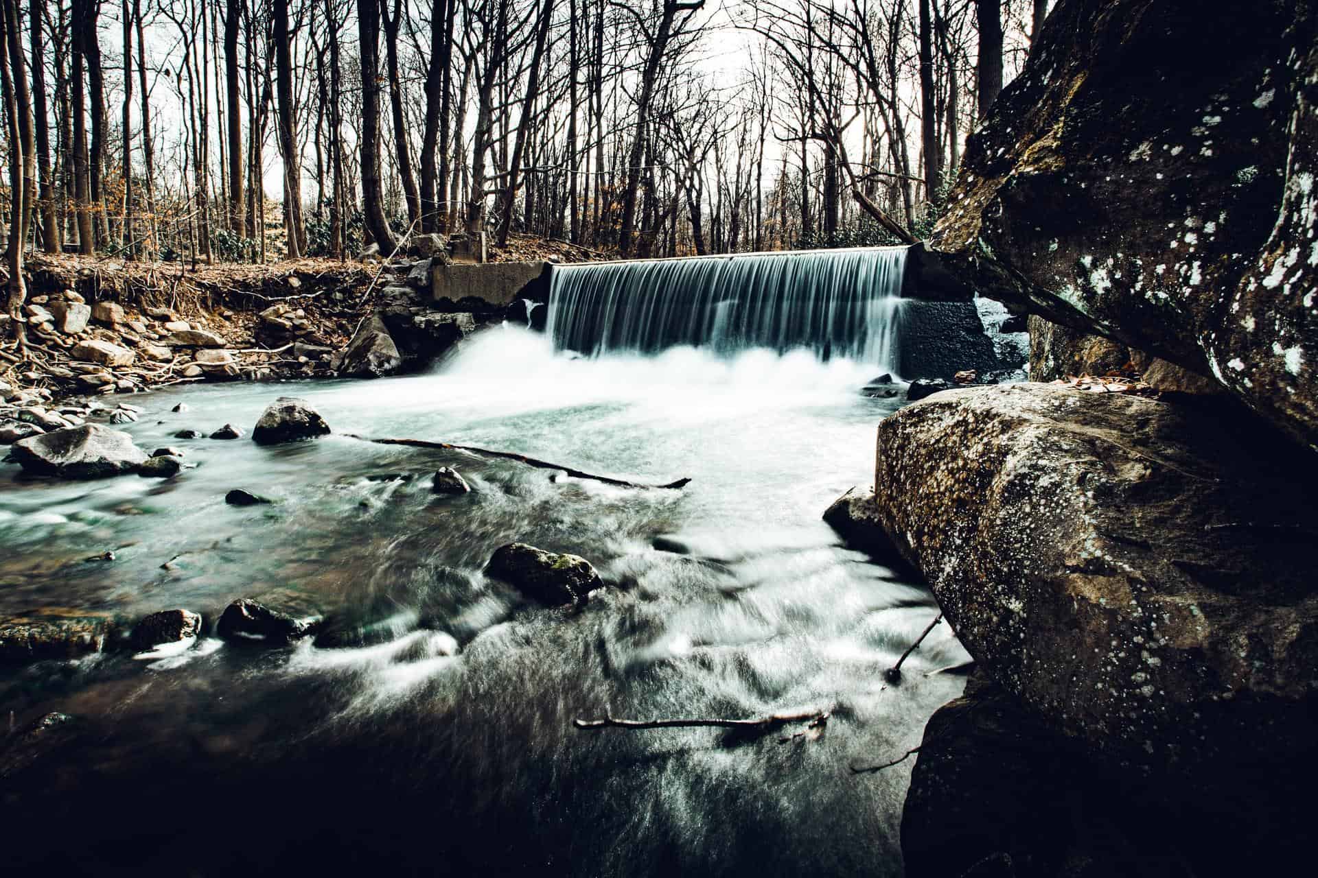 pennsylvania united states jacobs creek waterfall