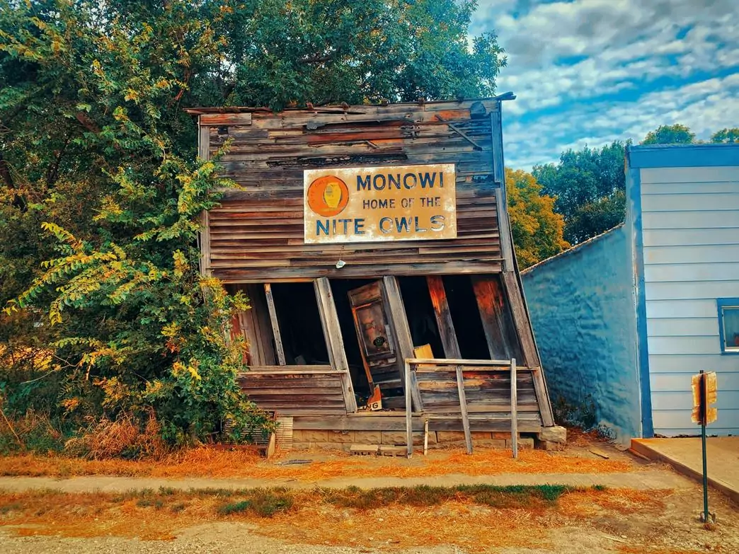 monowi nebraska usa nite owls