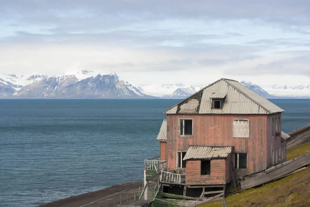 barentsburg svalbard norway abandoned building