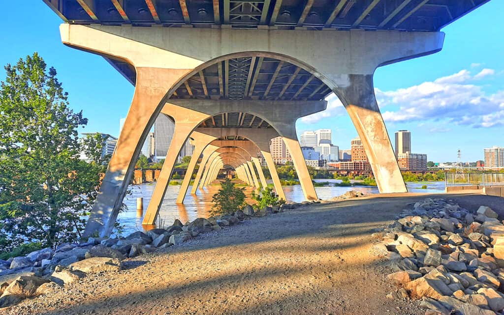 manchester floodwall walk richmond virgina us under manchester bridge