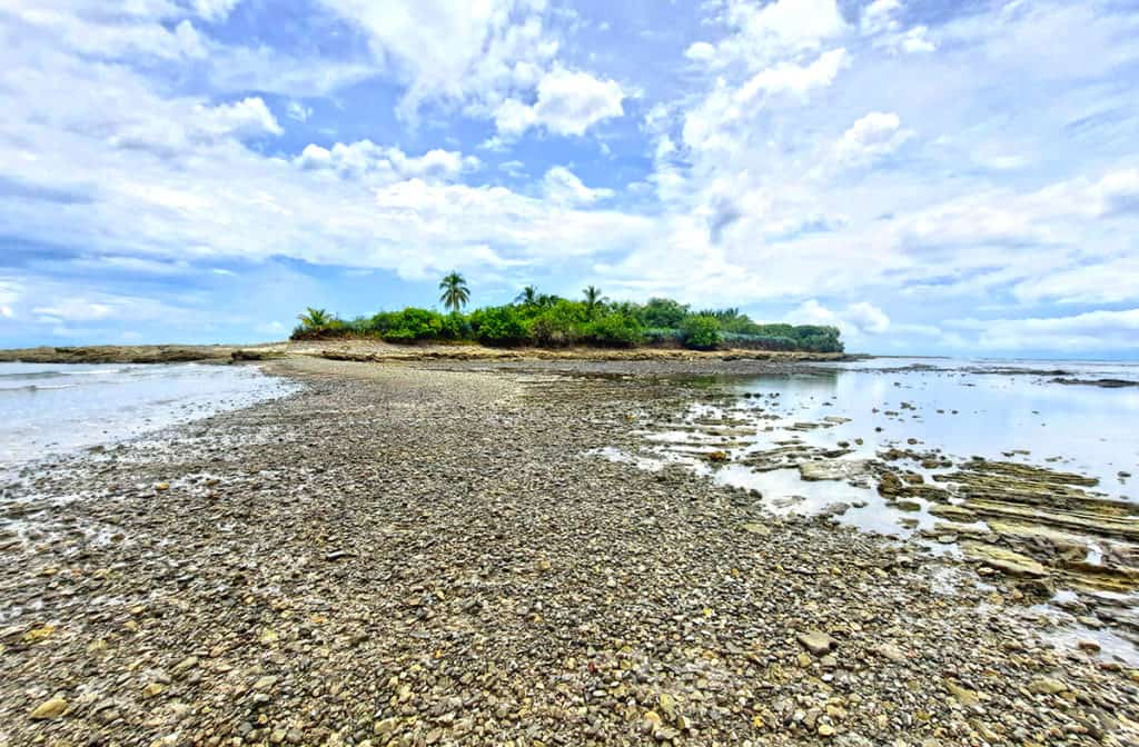 cabuya island cemetery costa rica low tide land bridge