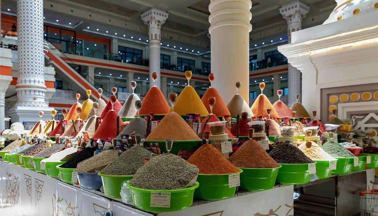 mehrgon market dushanbe tajikistan spices