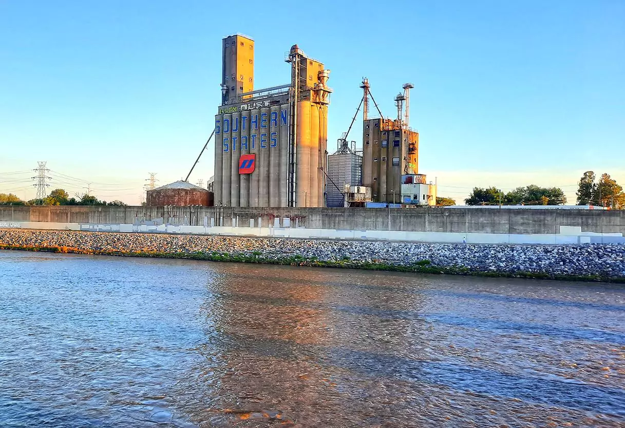 southern states silos richmond virginia us james river