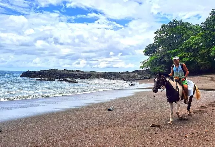 Piedra Colorada Costa Rica beach horse