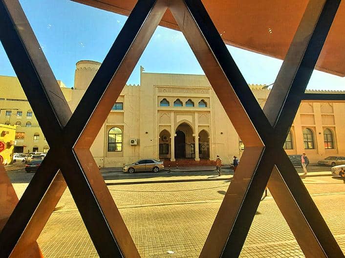 Bahrain Muharraq Al Khalifiyah Library view window