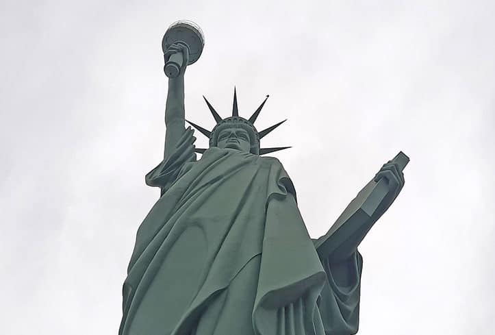 Curitiba Brazil Statue of Liberty replica 5