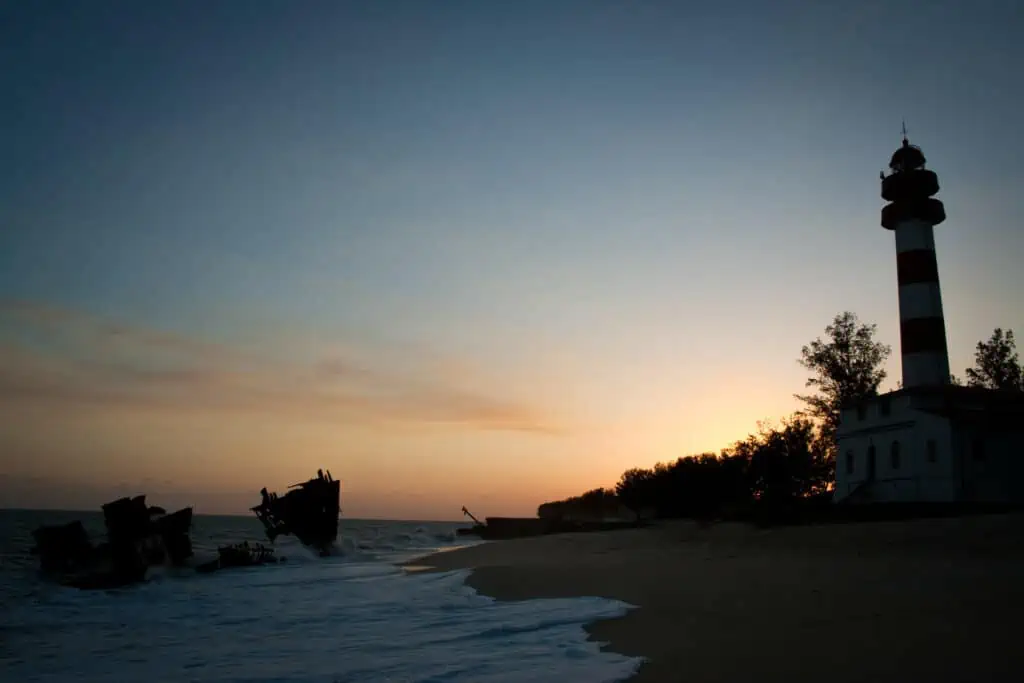 Macuti Shipwreck Lighthouse Beira Mozambique 3