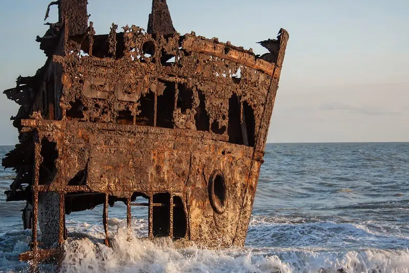 Macuti Shipwreck Lighthouse Beira Mozambique 4