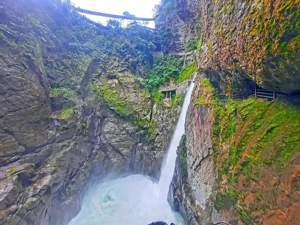 Cascada el Pailon Banos Ecuador 4