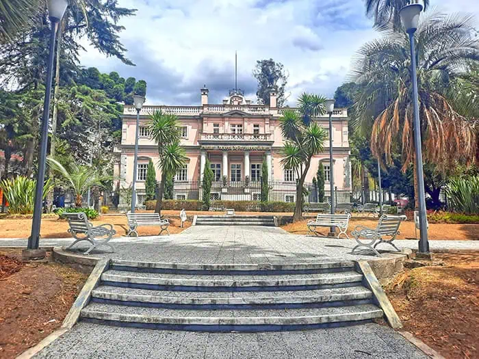 Parque Del Milo Quito Ecuador 8