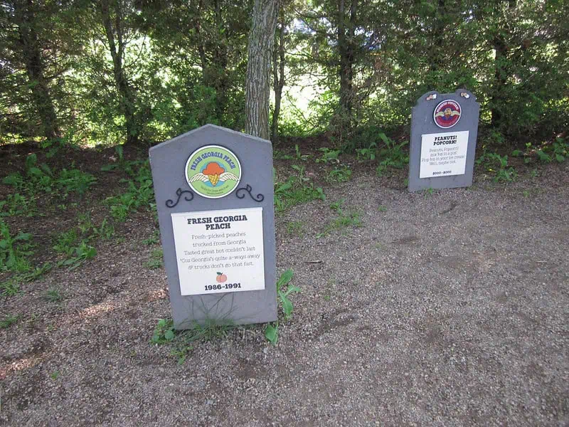 Ben and Jerrys Flavor Graveyard Waterbury Vermont US 3