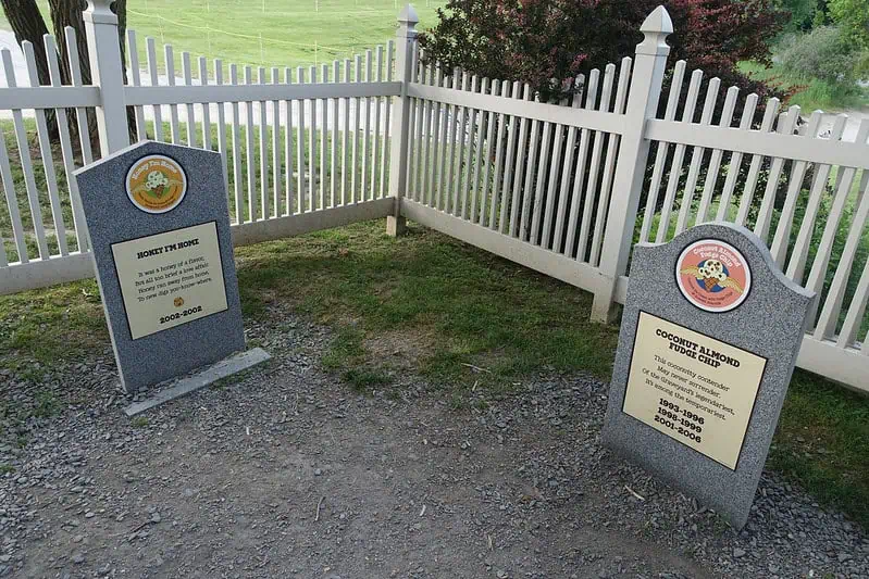 Ben and Jerrys Flavor Graveyard Waterbury Vermont US 9
