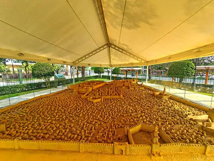 Jerusalem Garden Guayaquil Ecuador 8