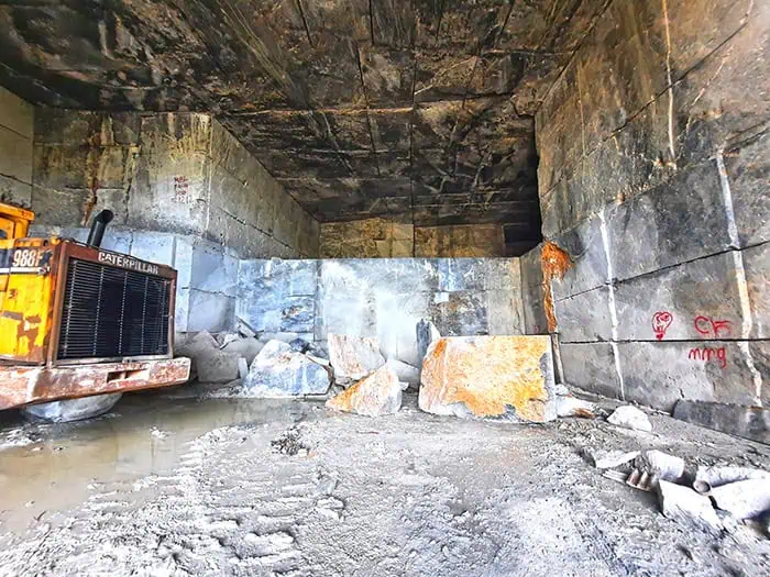 Mina de Marmol Las Galleras Dominican Republic 4